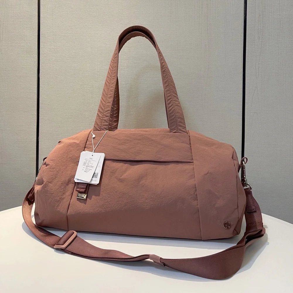 Lululemon On My Level Barrel Duffle 16L Yoga Gym Spiced Chai Vacation Travel Bag - Picture 2 of 7